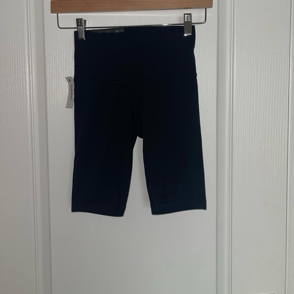 TNA TnaBUTTER Atmosphere Hi-Rise 9" Short
Long High Waisted Bike Shorts XS - Picture 7 of 8